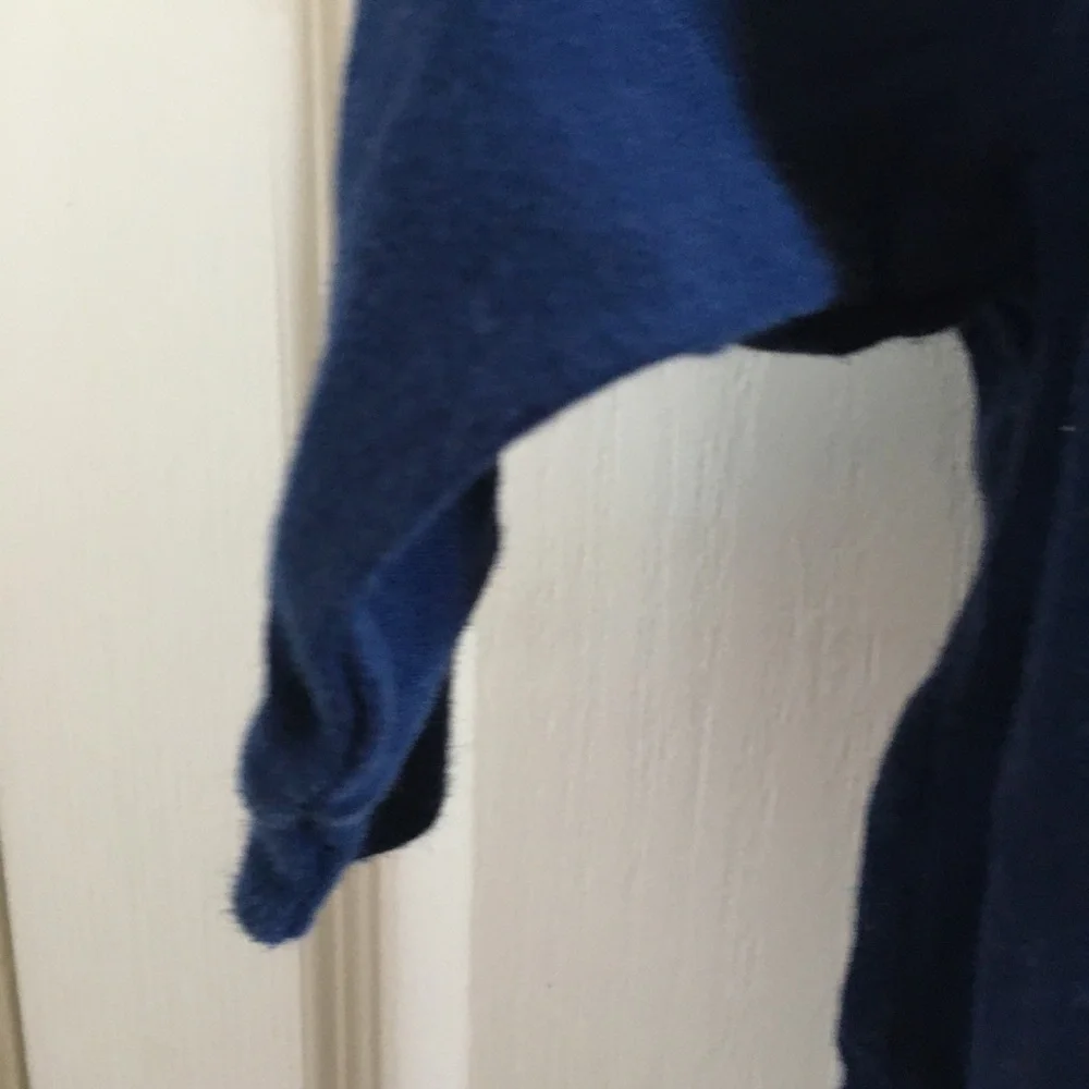 FINAL MARKDOWN Carters hoodie 6 months